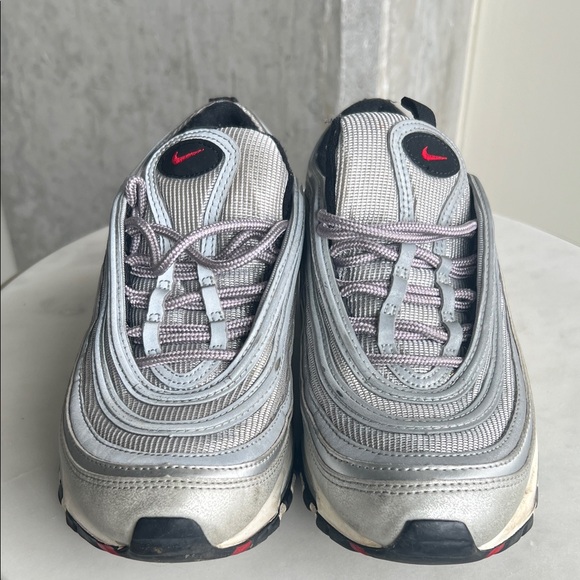 Nike Kids Sneakers - Silver and Red - Picture 8 of 8